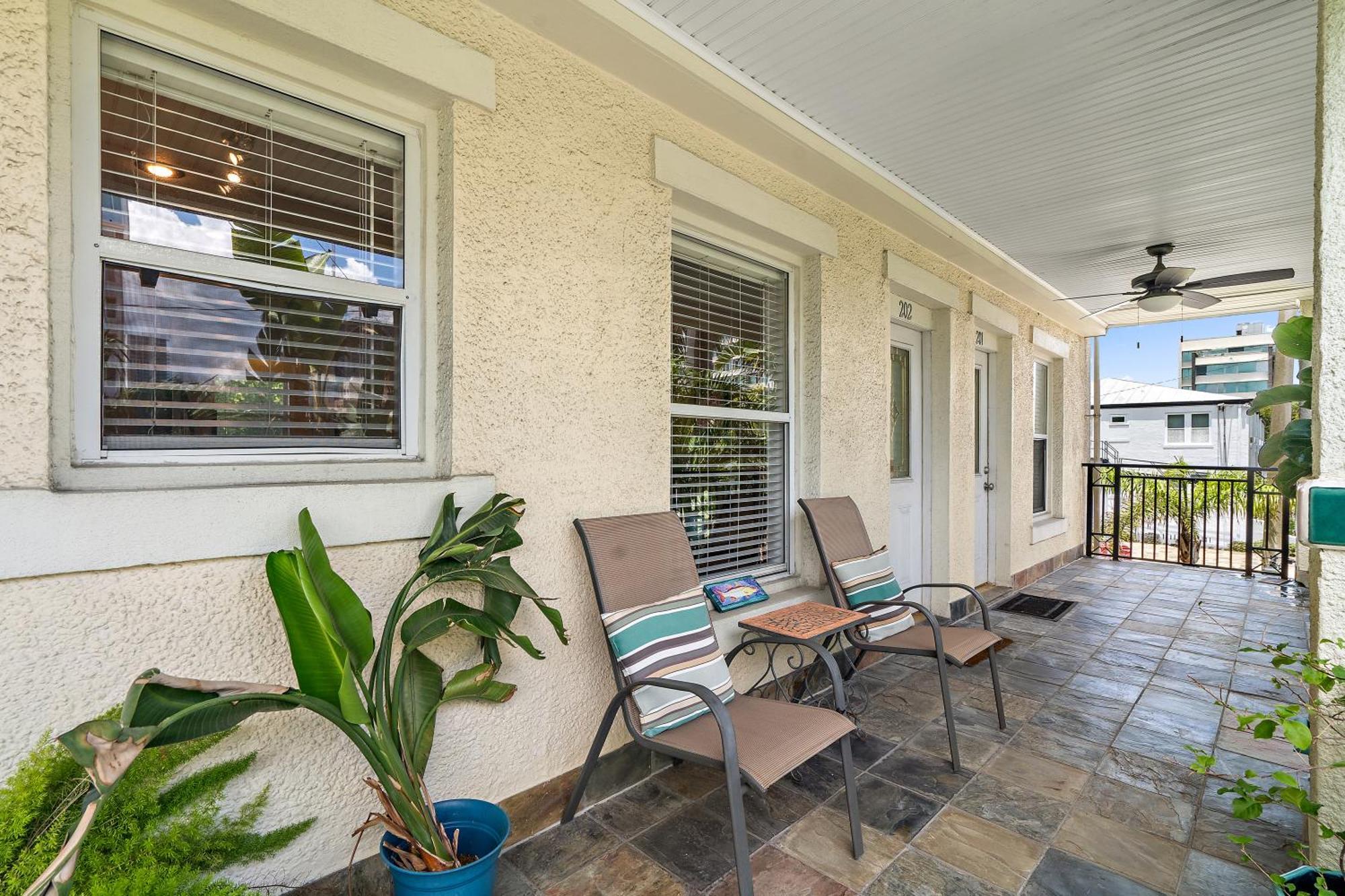 הוילה סיינט פיטרסברג Wine-Dine-Sunshine Cozy Flat In The Heart Of Dtsp מראה חיצוני תמונה